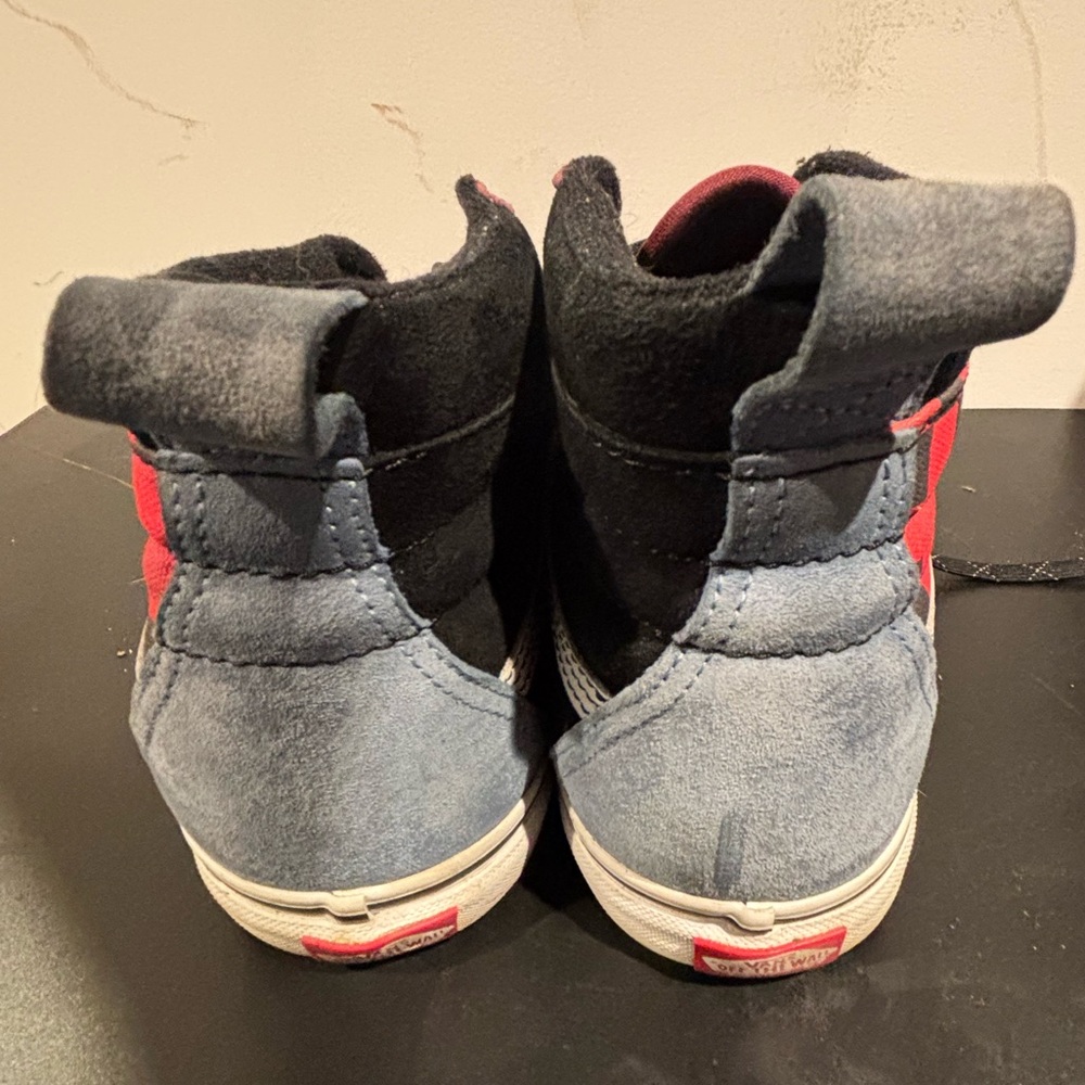 VANS MTX Red and Black High-Top Sneakers - Picture 4 of 5